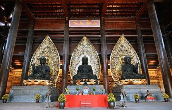 Điện Tam Thế - Chùa Tam Chúc